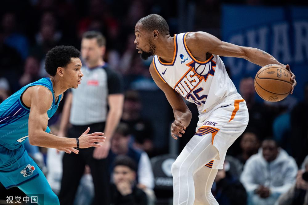 凑的比赛中 凑的比赛中